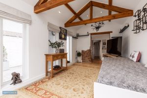 Annexe- click for photo gallery